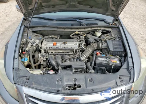 2011 Honda Accord Lxp z USA, uszkodzony, nr VIN 1HGCP2F40BA068392